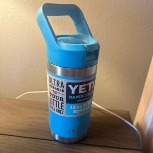 Yeti Rambler for kids Reef Blue
